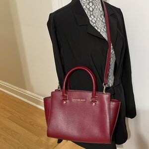 ⭐️Host Pick⭐️ Michael Kors Selma medium maroon red leather satchel